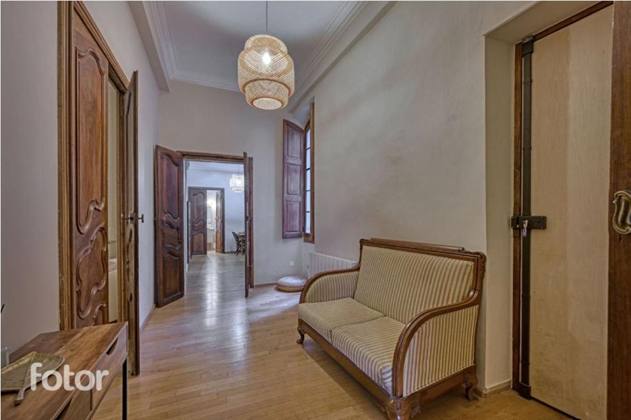 Superbe Appartement 95M2 Proche Arenes- Parking Offert Nîmes Dış mekan fotoğraf